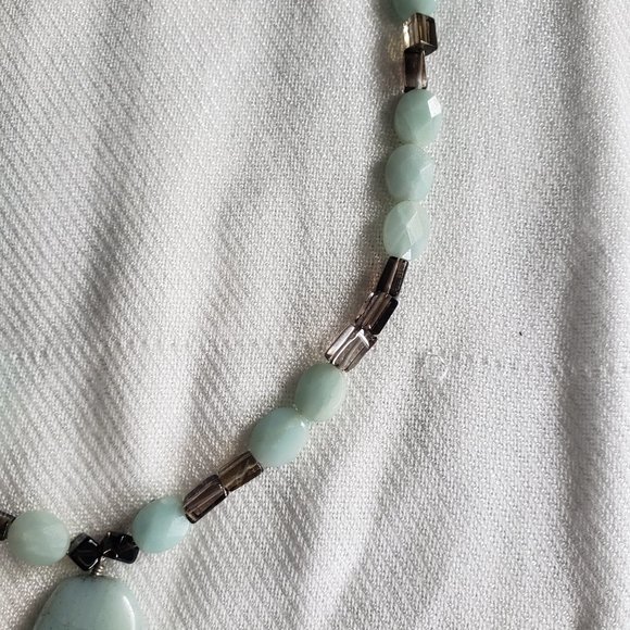 Silver and stone necklace - Picture 8 of 8